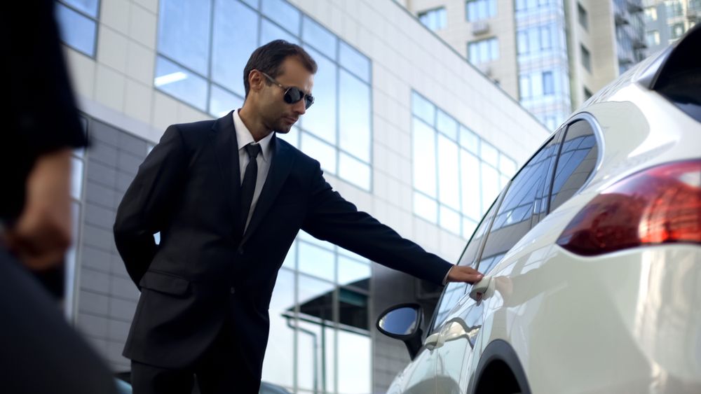 How to Land a Private Driver Job: Your Complete Guide