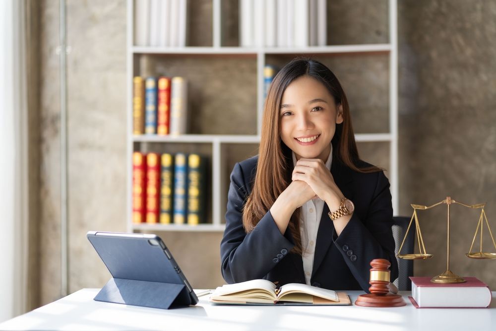 Fully Funded 2-Year Online Law Degree Programs
